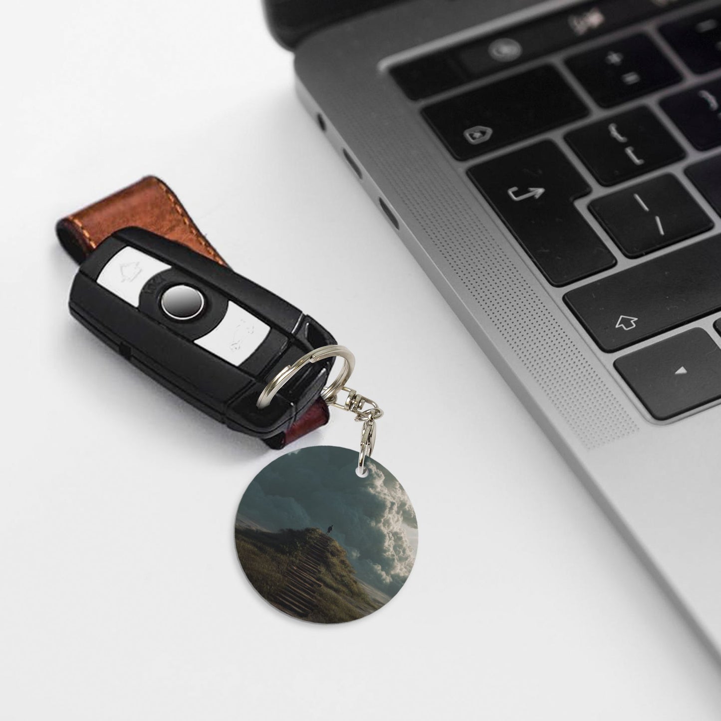 Atmospheric Landscape Round Metal Keychain (Approx. 7cm×5cm×3cm )